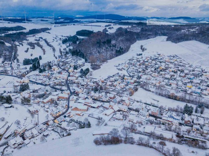 Winter in Herschweiler-Pettersheim. Schnee in der Westpfalz
